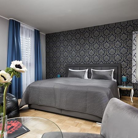 Hotel Ambassador-Berlin Gruenau Buitenkant foto