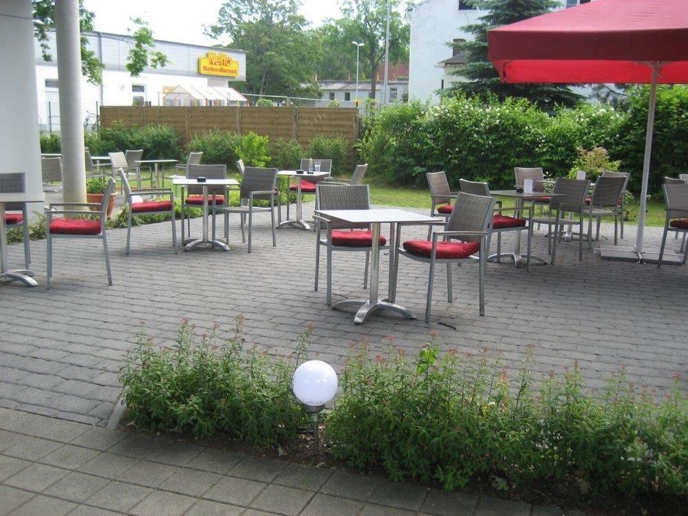 Hotel Ambassador-Berlin Gruenau Buitenkant foto