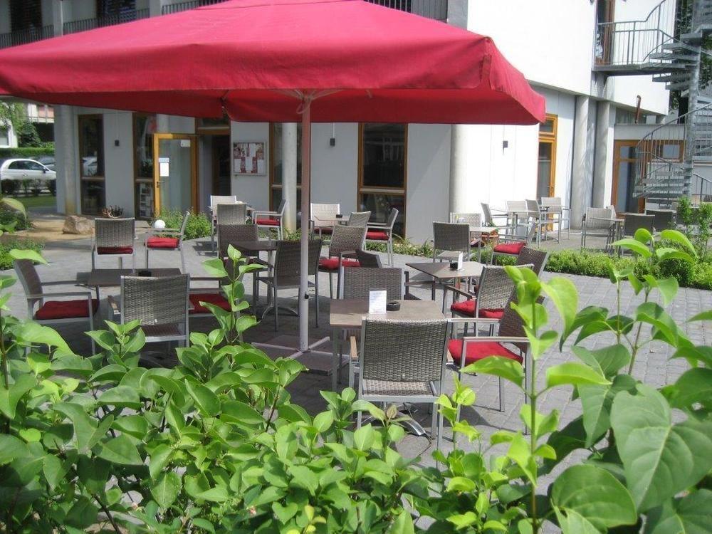 Hotel Ambassador-Berlin Gruenau Buitenkant foto