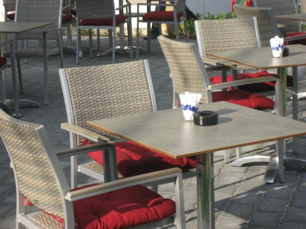 Hotel Ambassador-Berlin Gruenau Buitenkant foto